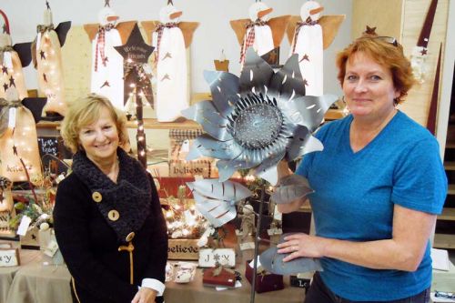 new vendors Sue Stanford of Boutique Originals and Nancy Dillabough of Orna-Metal Metal Art at the Harrowsmith FMC's Fall Fair event